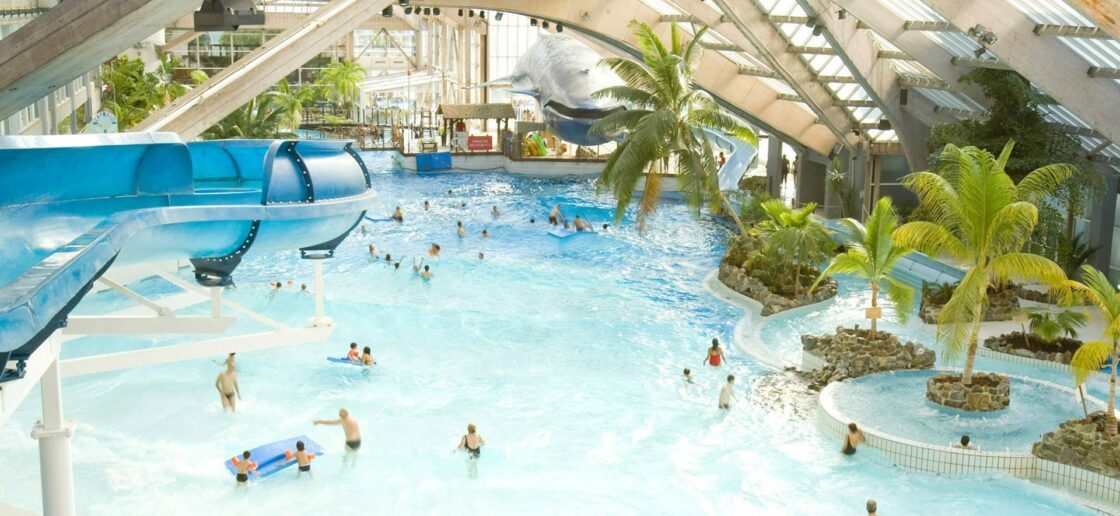 Un paradis tropical accessible en métro : l’Aquaboulevard
