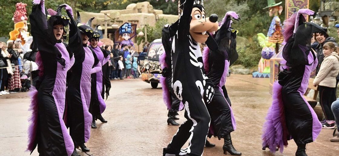 Dingo et sa Skeletoons Party met l’ambiance pour Halloween
