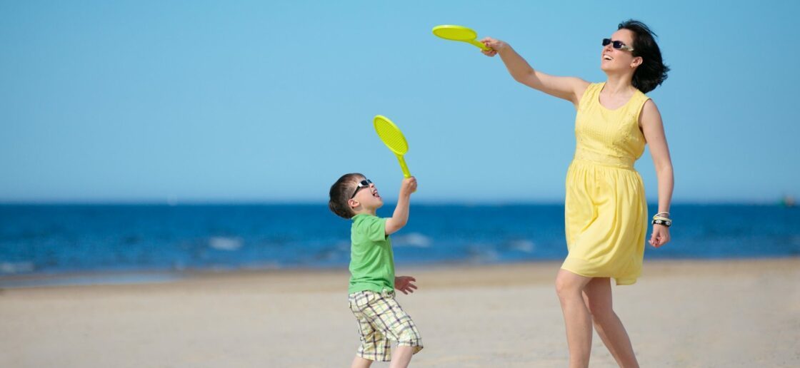 Le beach tennis est le sport estival par excellence !
