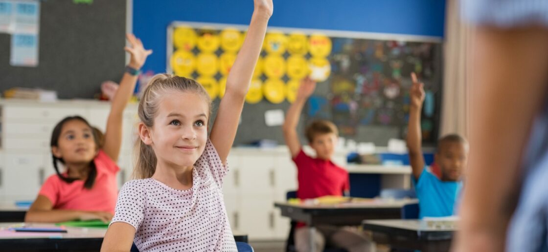 Une fois l’appel terminé, c’est l’heure d’aller en classe
