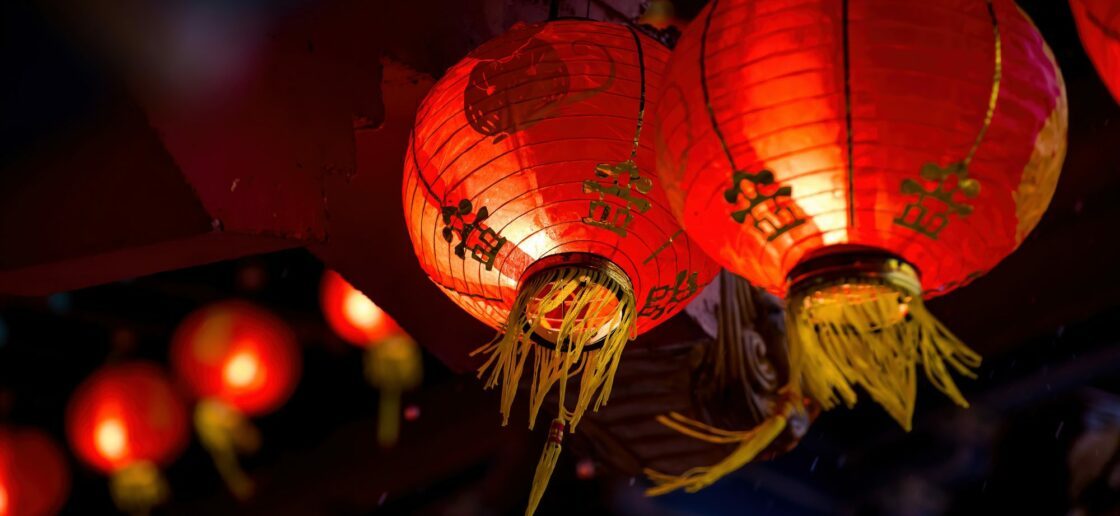 Les lanternes rouges, une décoration traditionnelle du Nouvel An chinois
