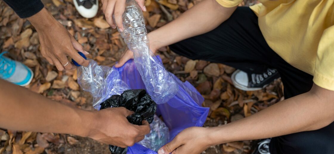 Mettez-vous au « plogging » en famille et réalisez une bo,nne action pour la planète !
