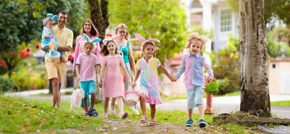 Pour une chasse aux oeufs parfaitement réussie, faites participer toute la famille !
