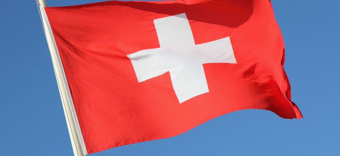 Que signifie le drapeau suisse ?