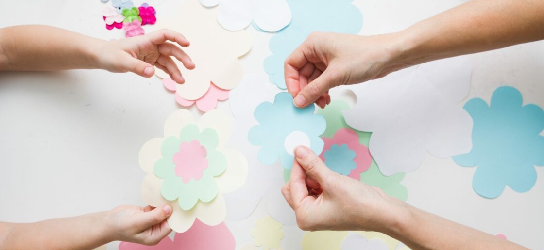 Comment faire des fleurs en papier ?