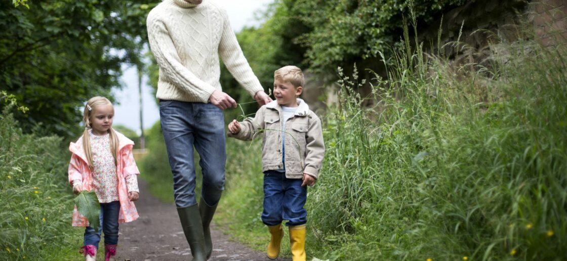 Promenade en plein air : 3 réflexes à adopter pour protéger l’environnement