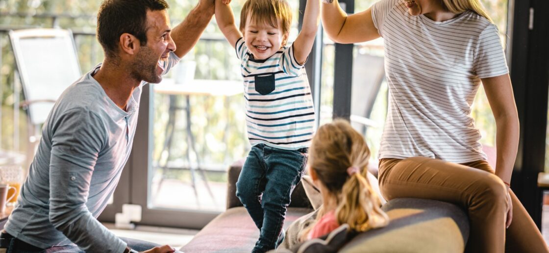 4 sports doux à faire chez soi en famille