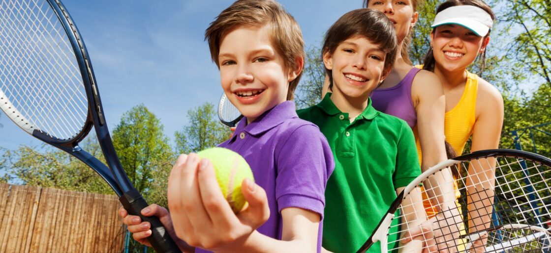 5 jeux à faire avec une balle de tennis à l’occasion de Roland-Garros