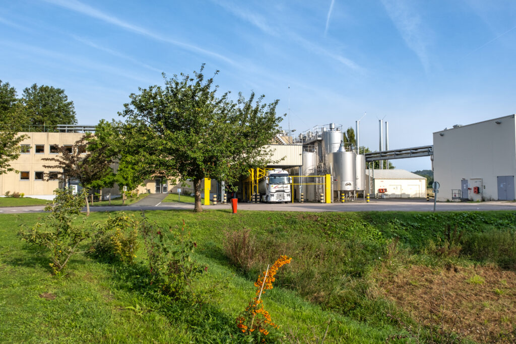 L'usine boursin de Pacy-sur-Eure : Un site de production au cœur d’un écrin de verdure normand 